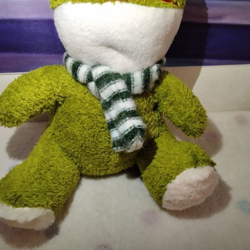 Green Frog Prince plush toy used, 20 cm, Giftable World 2013