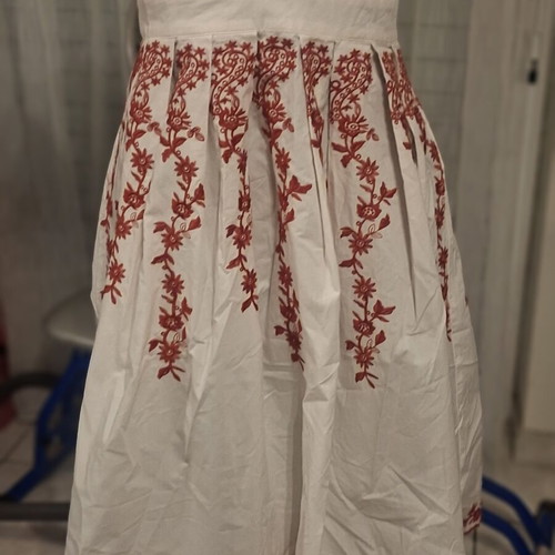 Axel white cotton dress with red embroidery, like new, size S-M