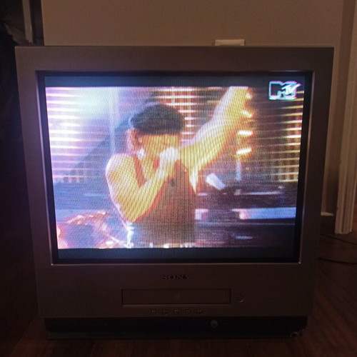 Sony KV-21FV1D 21" Combo TV with built-in VCR VHS video player