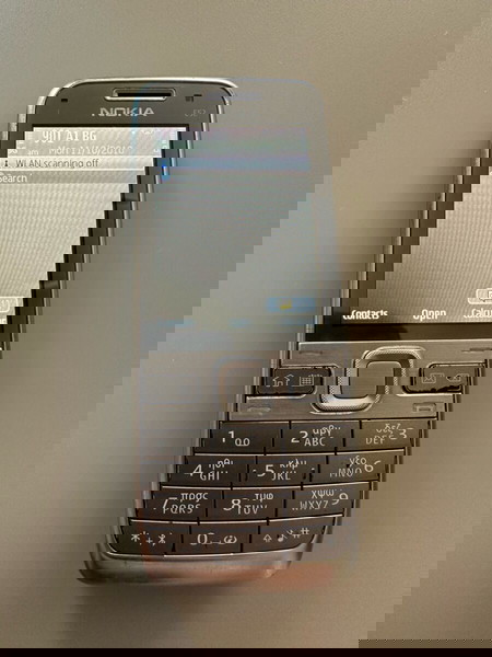 Nokia E52