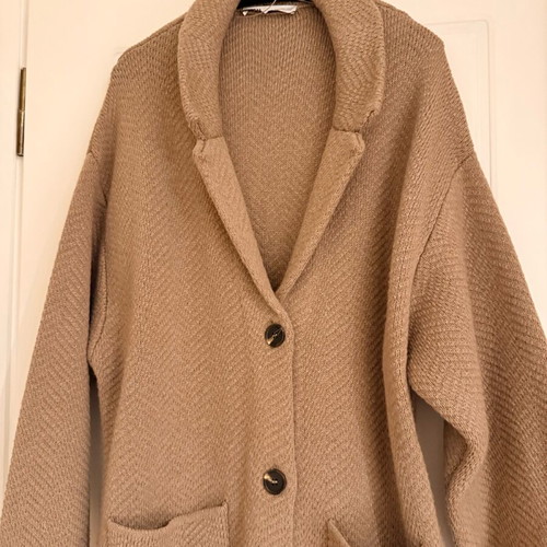 Zara long jacket like new, very warm, size L, beige brown
