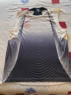 Nike sleeveless training shirt like new, size M, white-blue