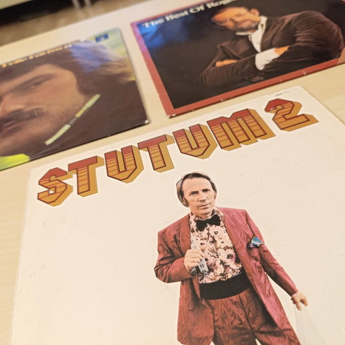 Set of 3 used vinyl records with Roger Whittaker, Pelle Karlsson & Stutum 2