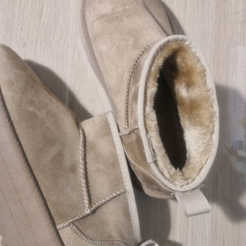 Beige fur ankle boots new, size 37