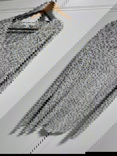Πλεκτή μπλούζα v-neck no L