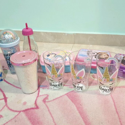 Food containers, cups and glasses like new, all together