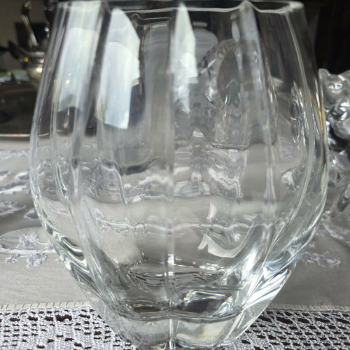 Kosta Boda crystal vase like new