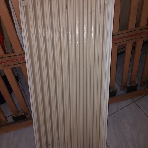 Radiator used, dimensions 85 x 45 cm, excellent condition