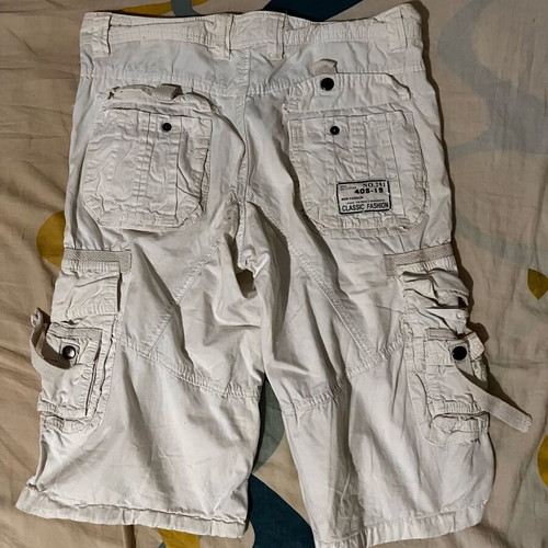 Bermuda shorts like new small size white multicolor
