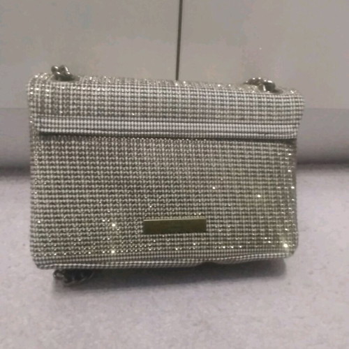 Kurt Geiger Kensington handbag like new, gold color