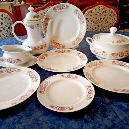 Vintage Seltmann Weiden dinnerware set, 8 pieces