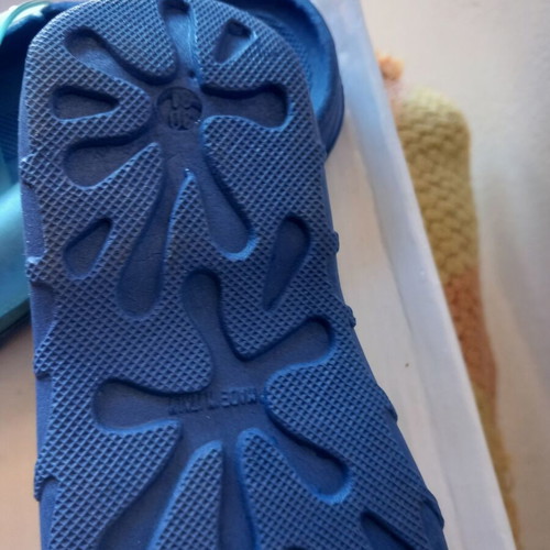 Boys' slippers new, size 30/31, blue