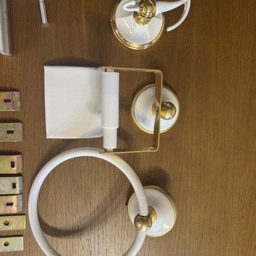 Bathroom set used
