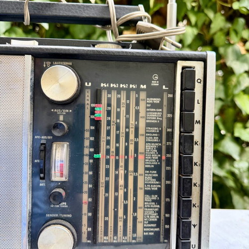 Grundig Ocean Boy 3000 radio used, collectible