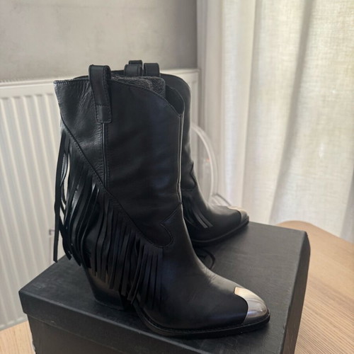 Ash black boots like new, size 37
