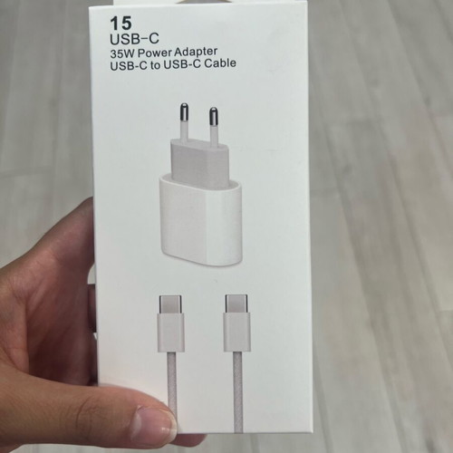Fast charger with USB-C to USB-C cable 35W new