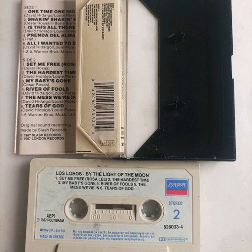 Los Lobos By The Light Of The Moon cassette like new