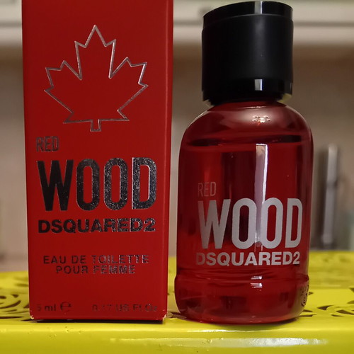 Dsquared2 Red Wood mini perfume new, authentic