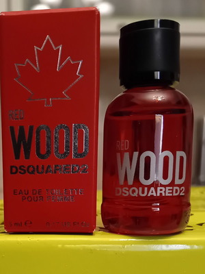 Dsquared2 Red Wood mini perfume new, authentic