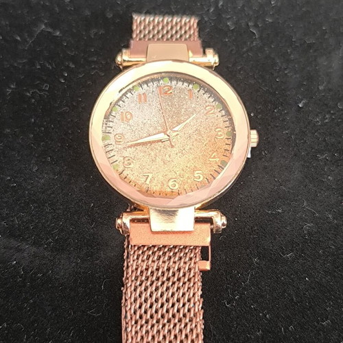 Rose Gold Women's Watch with Glitter Dial and Magnetic Bracelet new