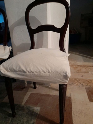 Classic dining chairs like new, set of 4, wooden