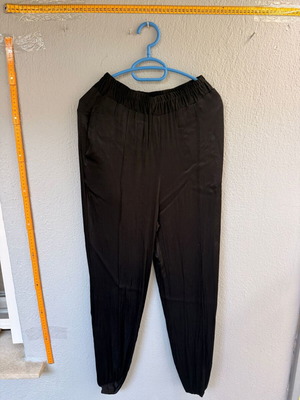 Zara women's satin pants used, black, size XS