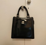 Leather handbag black like new