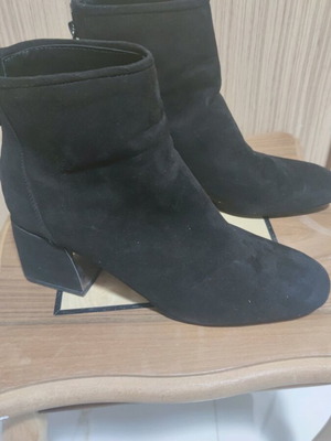 Ankle boots used, black, size 39, in very good condition