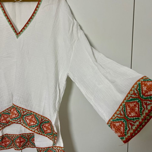 Zara blouse new, cotton, white with embroidery