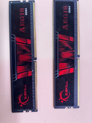 16 GB RAM DDR4 3200MHz σαν καινούργιο, 2 x 8GB sticks