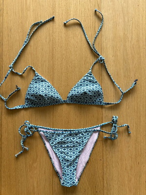 Pink Sands bikini size small like new, blue turquoise