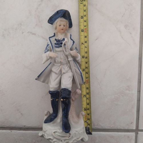 Vintage decorative figurine couple like new, 24 cm