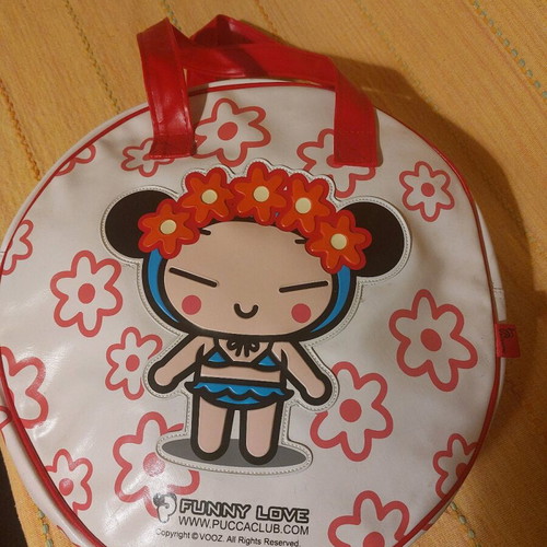 Pucca Club Vintage Round Shoulder Bag like new, colorful PVC