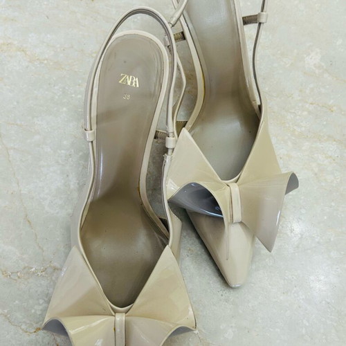 Zara beige pumps like new, size 38, 8 cm heel