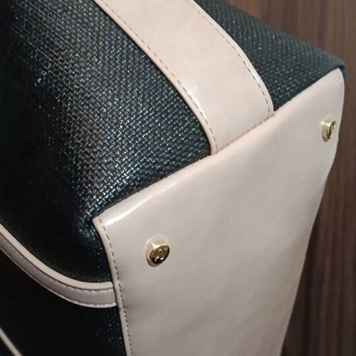 Axel shoulder bag new with wallet, black and beige