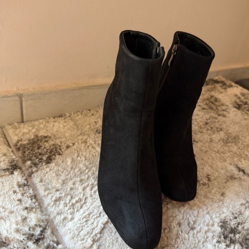 Exe black suede ankle boots used, size 36, 10 cm heel