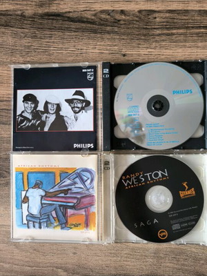 Various CD titles like new