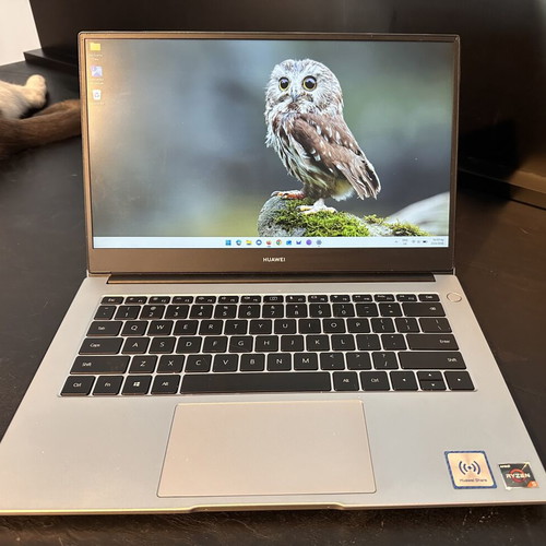 Huawei Matebook D14 laptop like new, AMD Ryzen, 8GB RAM, 500GB SSD
