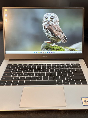 Huawei Matebook D14 laptop like new, AMD Ryzen, 8GB RAM, 500GB SSD