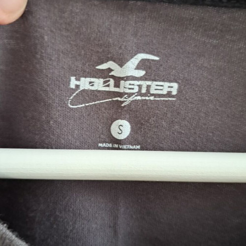 Hollister men's t-shirt like new, gray, size S