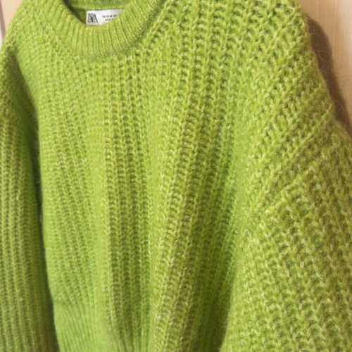 Zara sweater green like new, size M