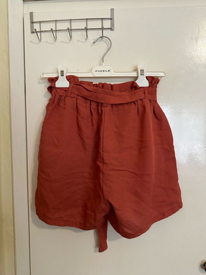 Shorts with pockets