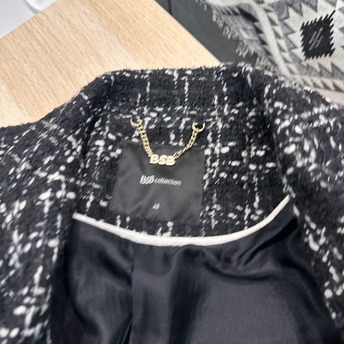 BSB Collection tweed jacket black and white with gold buttons like new, size 40