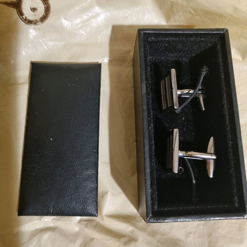 Cufflinks new