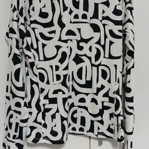 Dare 2b women's blouse like new, black and white, size S
