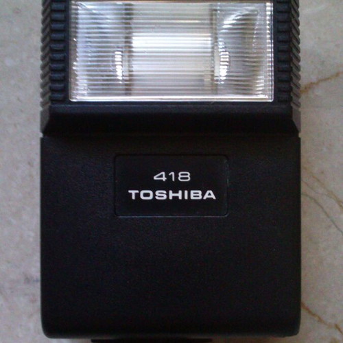 Toshiba flash 418 used for SLR cameras