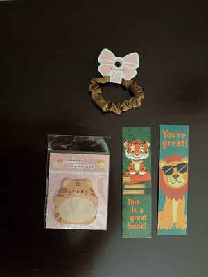 Tiger gift set with cute accessories and stationery new