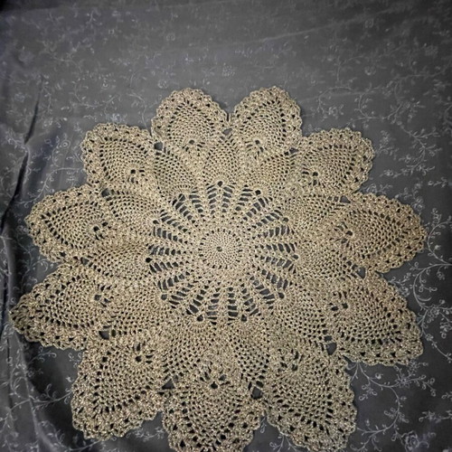 Gold embroidery 53x53 like new