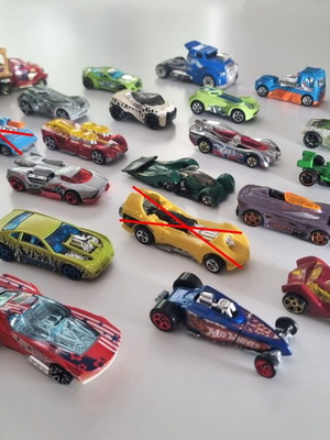 Hot Wheels toy cars used, pack of 22