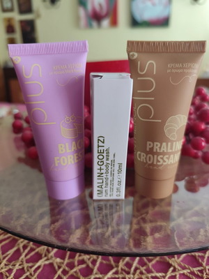 Panthenol hand creams 2x30ml with Malin + Goetz body wash gift 10ml